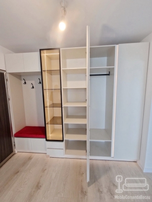 Mobilier hol la comandă, realizat din PAL melaminat în Bacău