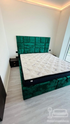 Pat tapițat cu somieră rabatabilă, montat în complexul White Sea Mamaia Nord