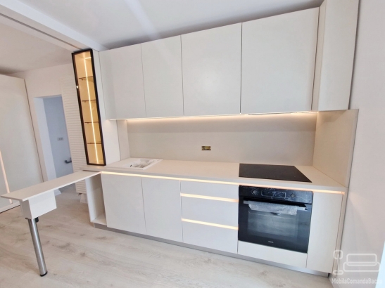 Mobilier hol la comandă, realizat din PAL melaminat în Bacău