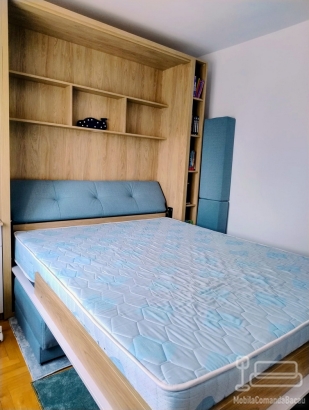 Dormitor cu pat rabatabil și canapea, realizat pe comandă în Bacău