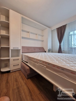 Ansamblu mobilier cu pat rabatabil și canapea, realizat pe comandă în Bacău