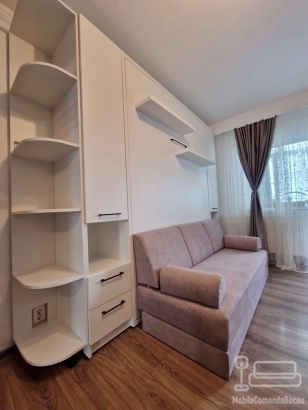 Ansamblu mobilier cu pat rabatabil și canapea, realizat pe comandă în Bacău