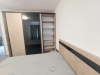 Mobilier dormitor la comandă – dressing cu uși glisante, pat rabatabil și comodă, Bacău