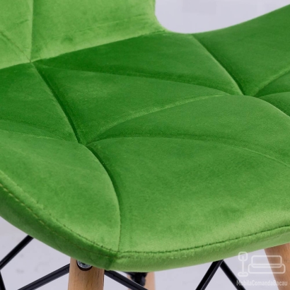 Scaun de bucatarie din catifea si cadru din lemn BUC 241V vernil