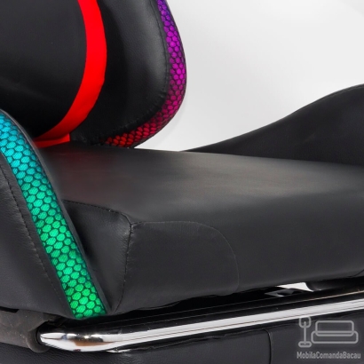 Scaun de gaming negru din piele ecologică cu lumini RGB OFF 303