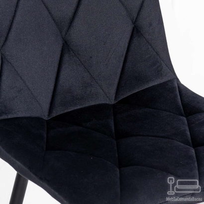 Scaun living din catifea cu design modern BUC 210 negru