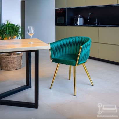 Scaun modern din catifea si cadrul auriu BUC 261 verde