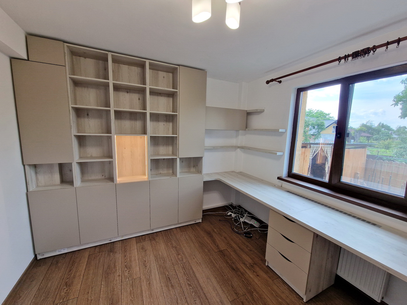 Mobilier pentru cameră de birou din PAL melaminat, cu feronerie Blum și iluminat LED Hafele 3 mm