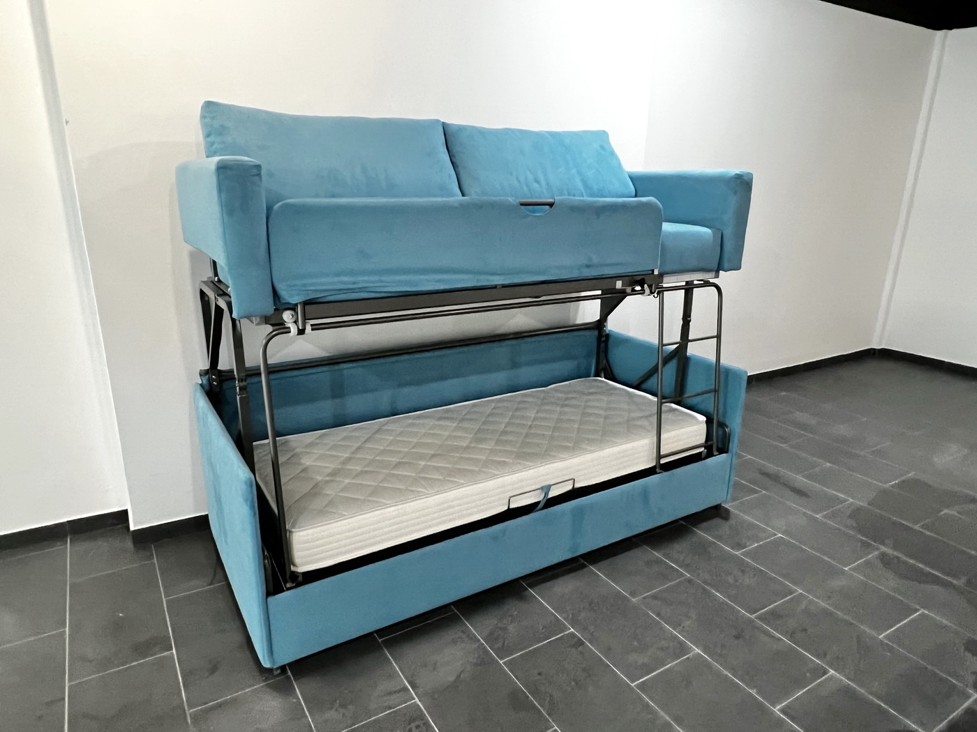 Canapea pat supraetajat cu saltele 200 × 90 – livrat în brașov