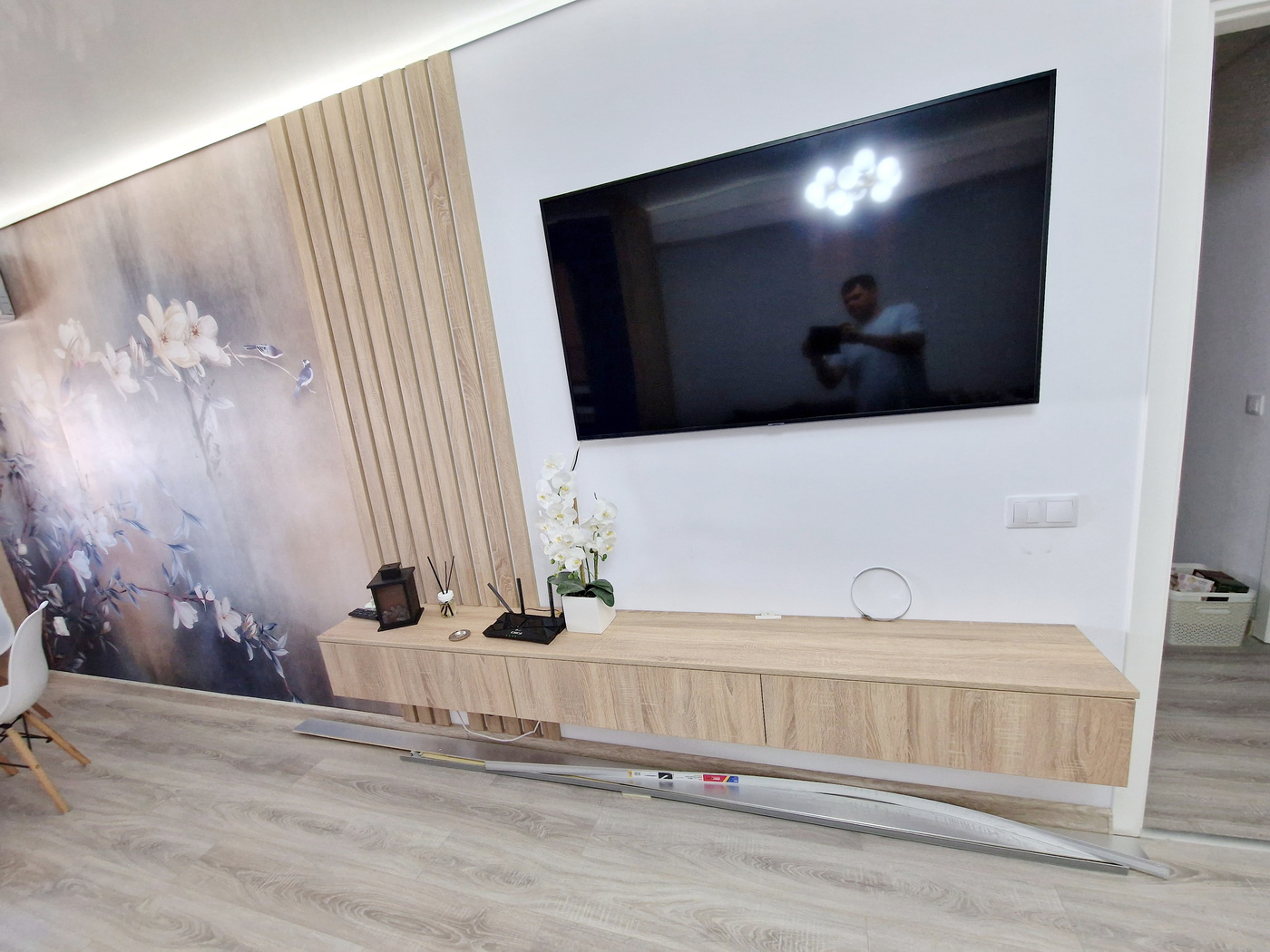 Mobilier living din pal melaminat cu riflaje, 2500 mm – Iași